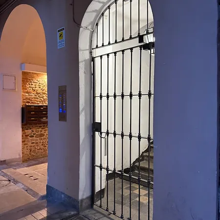 Апартаменты Little House Amedeo