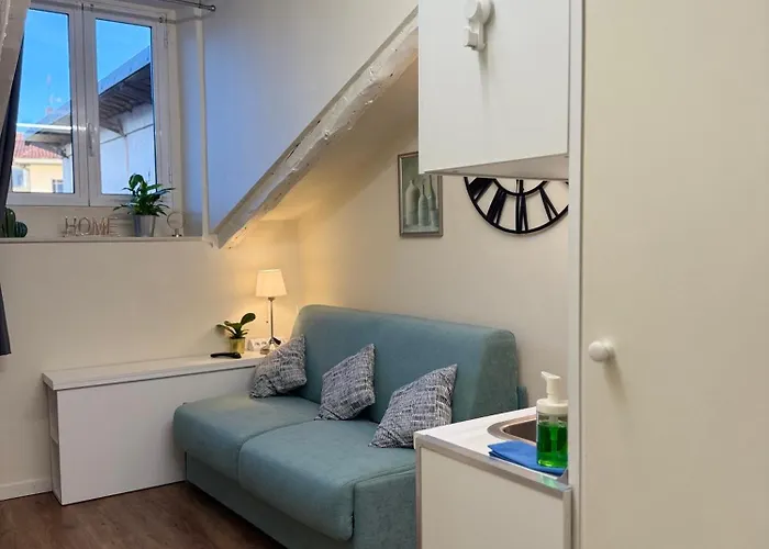 Little House Amedeo Apartment Turin
